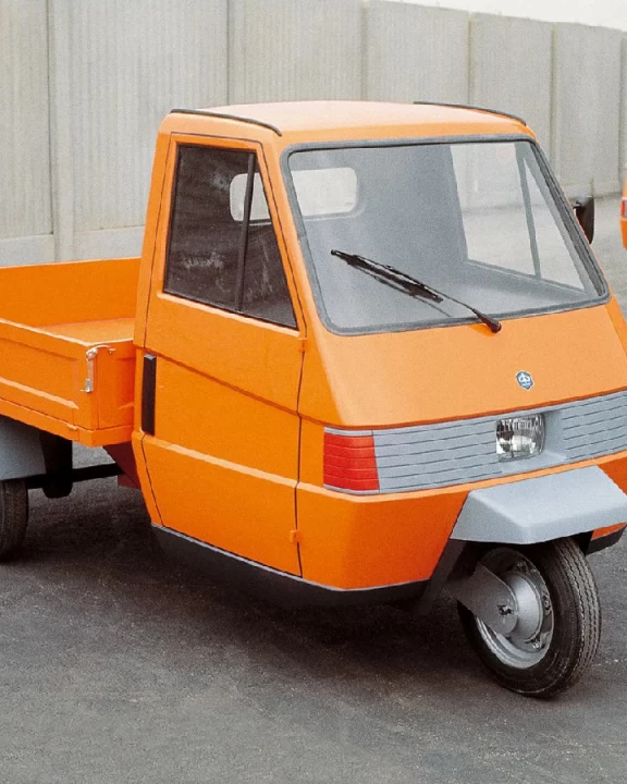 1982 | APE TM